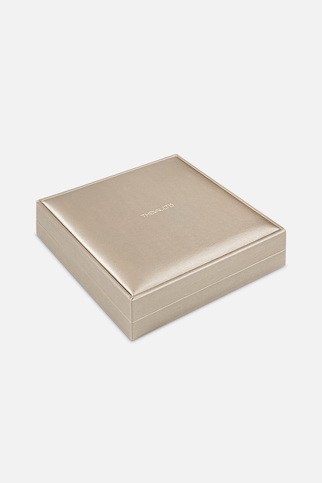Box_Gold_Necklace_Vertical