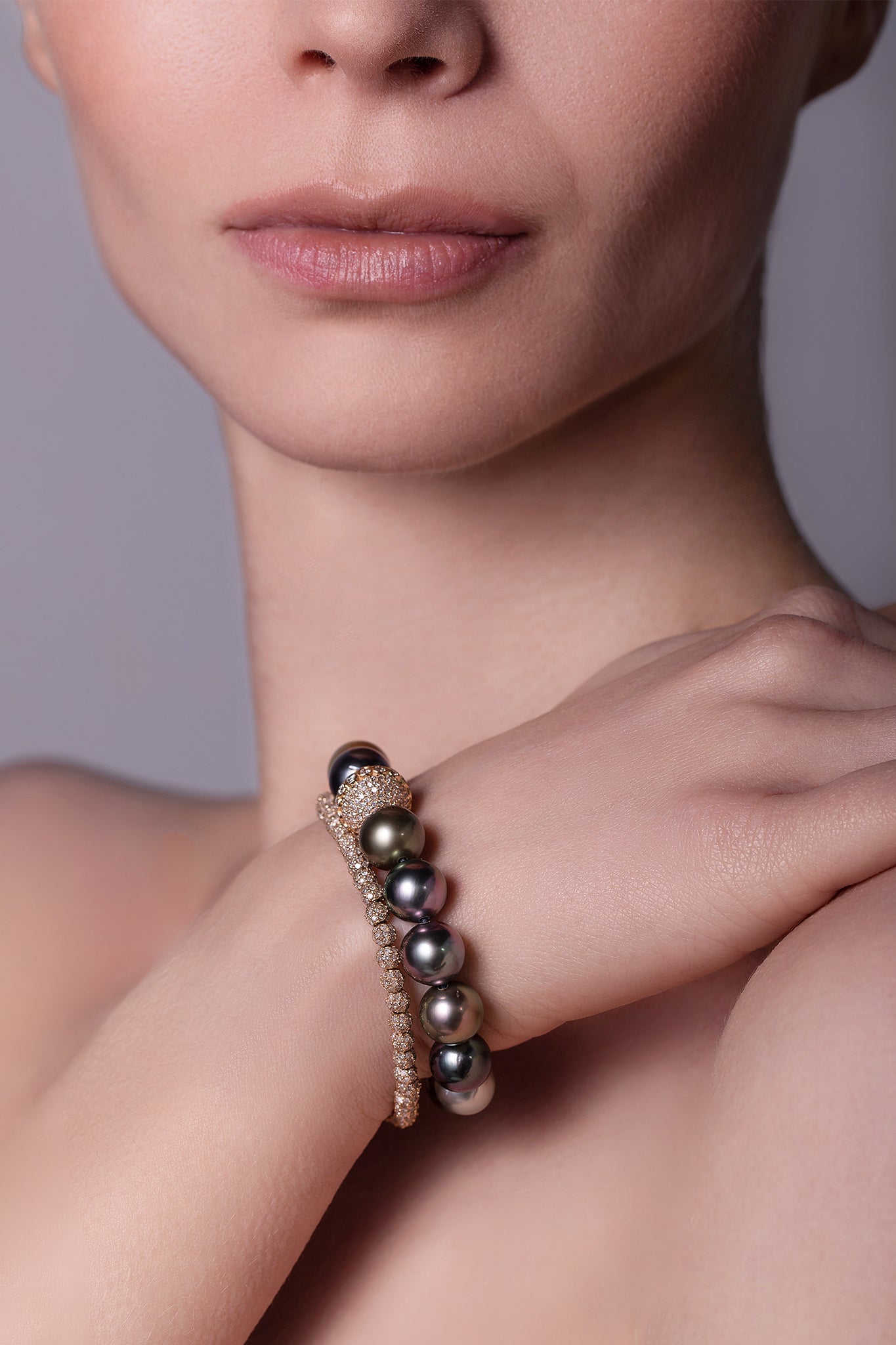 Model_2_Halo_18K_Gold_Diamond_Bracelet