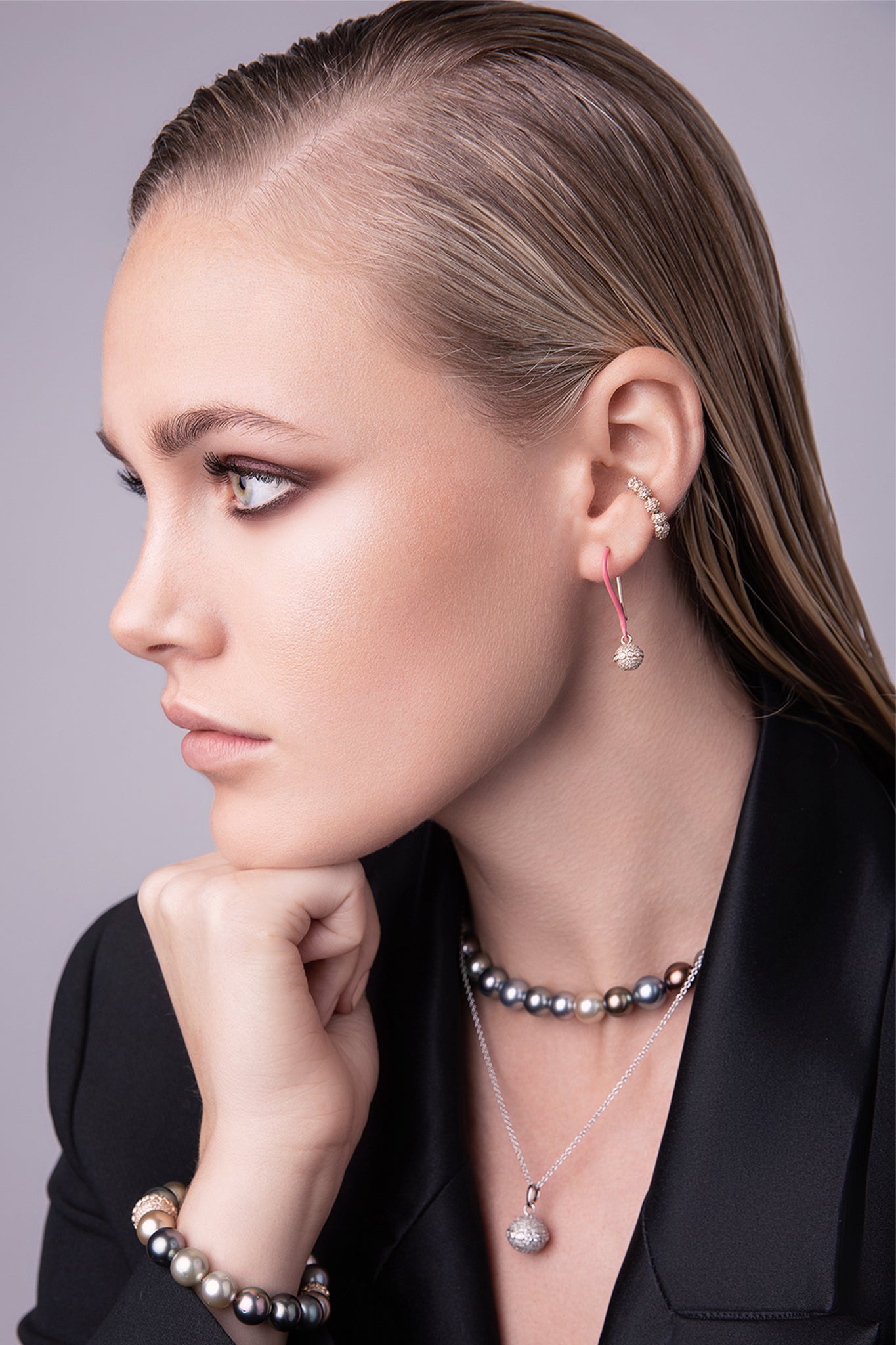 Model_2_Pink_Joy_18K_Gold_Orb_Diamond_Earrings