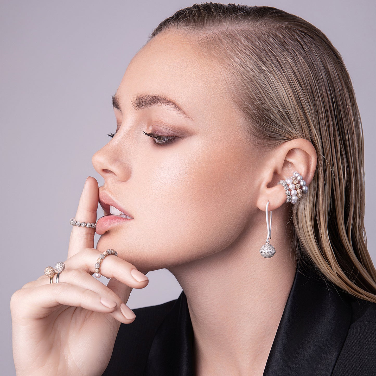 Model_2_Square_Moon_Eclipse_18K_Gold_Pearl_Diamond_Ear_Cuff