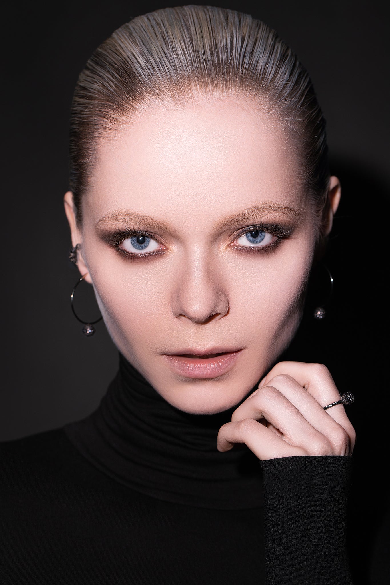 Model_Black_Hoops_18K_Black_Gold_Black_Diamond_Orb_Earrings