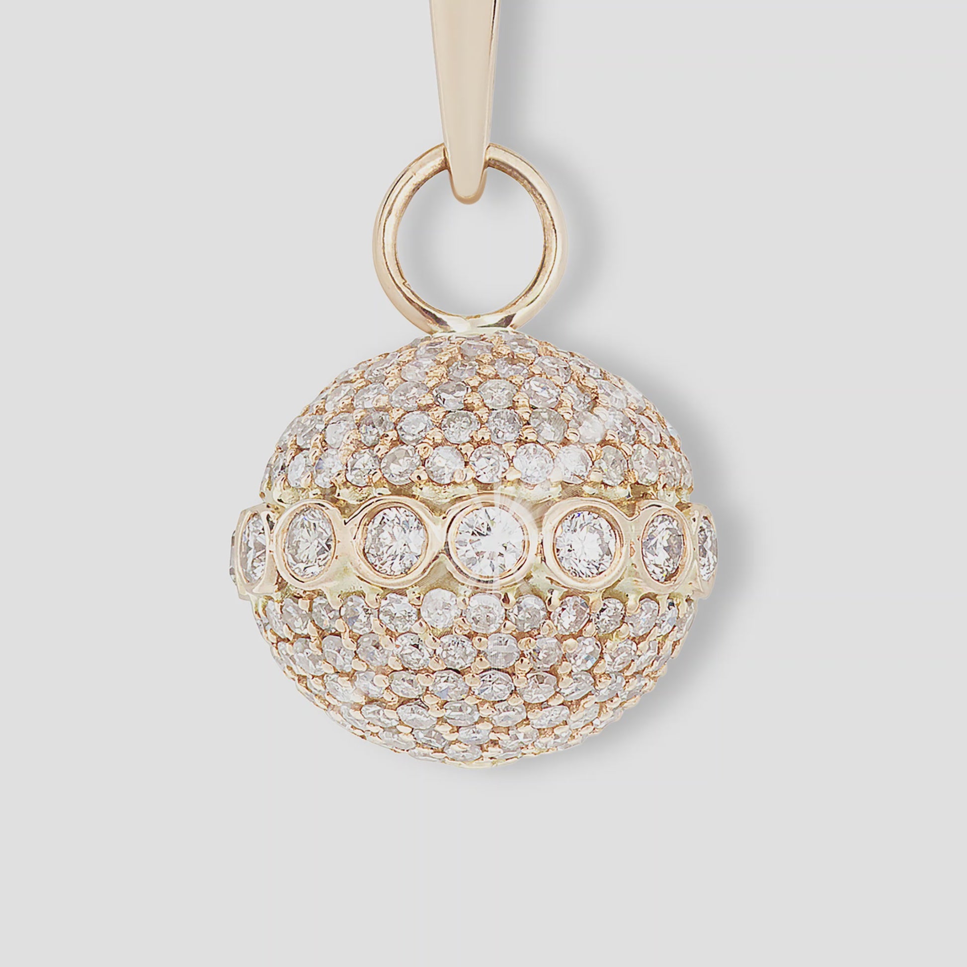 VIDEO_SUN_ORB_18K_GOLD_DIAMOND_ORB_NECKLACE