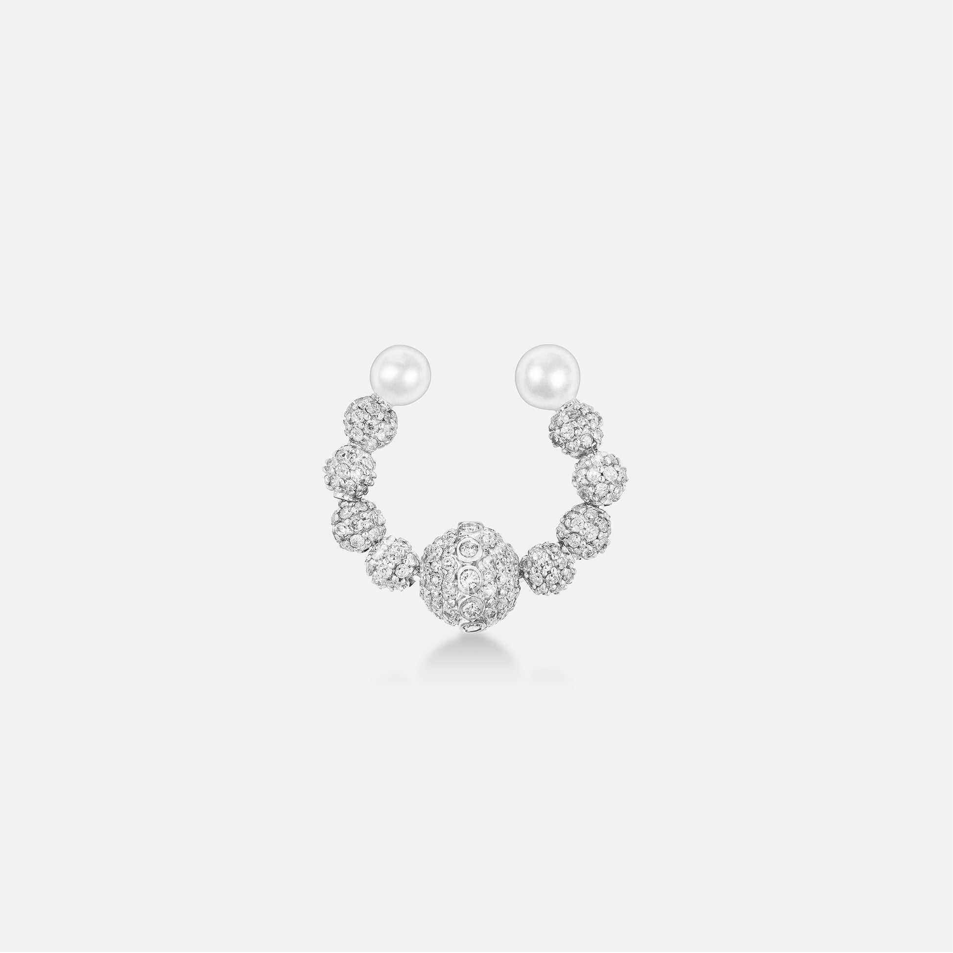 Horizon_18K_Gold_Pearl_Diamond_Ear_Cuff